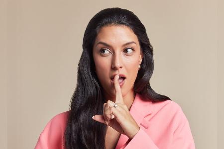Rebecca Mir: Ihre Oma ist ihr größtes Beauty-Vorbild Rebecca Mir: Ihre Oma ist ihr größtes Beauty-Vorbild