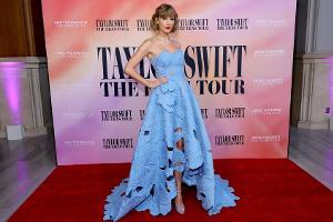 Taylor Swift begeistert bei Filmpremiere im 12.000-Dollar-Kleid