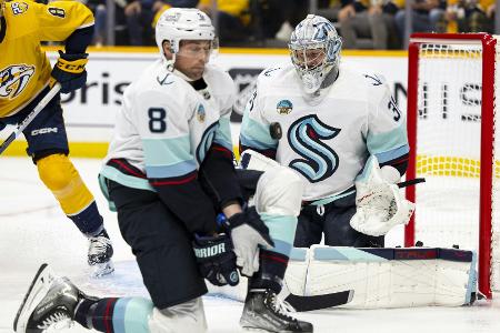 NHL: Deutsche Eishockey-Cracks verlieren zum Auftakt NHL: Deutsche Eishockey-Cracks verlieren zum Auftakt