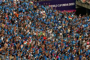 Vor 120.000 Fans: Indien feiert Cricket-Sieg über Pakistan