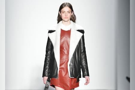 Das Must-have im Herbst: Drei stylische Lammfelljacken-Kreationen Das Must-have im Herbst: Drei stylische Lammfelljacken-Kreationen