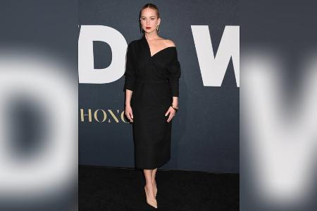 Jennifer Lawrence: So elegant kann eine nackte Schulter sein Jennifer Lawrence: So elegant kann eine nackte Schulter sein