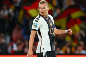 Rückschlag für DFB-Frauen: Kapitänin Popp fällt aus