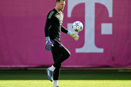Nach 324 Tagen: Neuer feiert Comeback gegen Darmstadt Nach 324 Tagen: Neuer feiert Comeback gegen Darmstadt