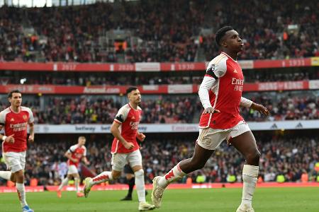 Arsenal mit souveränem Sieg gegen Sheffield Arsenal mit souveränem Sieg gegen Sheffield