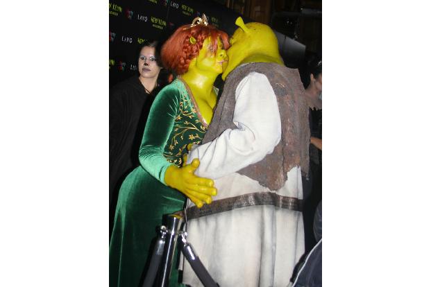 ...bereits im Vorjahr verfolgte. Da verwandelten sich Tom und Heidi in Shrek und Fiona.