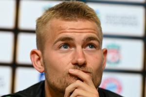 Teilriss des Innenbandes: Bayern einige Wochen ohne de Ligt