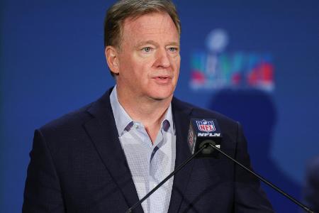 NFL: Goodell trägt sich in Goldenes Buch von Frankfurt ein NFL: Goodell trägt sich in Goldenes Buch von Frankfurt ein
