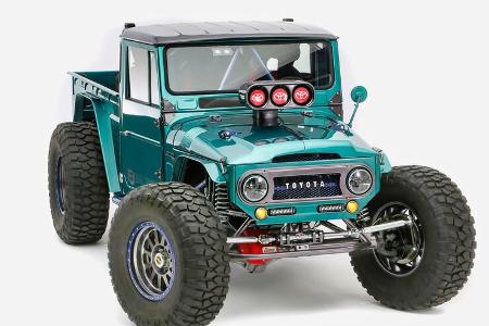 Toyota USA Land Cruiser FJ Bruiser Restomod SEMA 2023