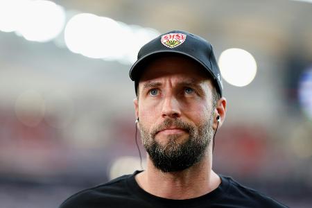 VfB: Hoeneß bricht Lanze für Abwehrchef Anton VfB: Hoeneß bricht Lanze für Abwehrchef Anton