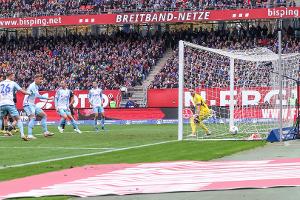 Schalke mit wichtigem Sieg beim FCN