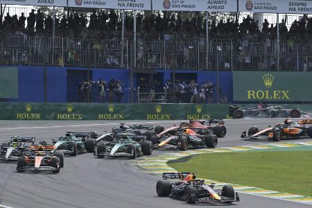 Formel 1: Erster Start misslingt - Leclerc schon raus Formel 1: Erster Start misslingt - Leclerc schon raus