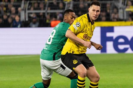 ABWEHR: Niklas Süle - Note: 2,5 - Rückte überraschend auf die rechte Abwehrseite, zeigte sich aber defensiv abgeklärt. Gewann fast alle Zweikämpfe und wagte sich auch manchmal mit nach vorne. Dort passte die Abstimmung mit den Kollegen meist nicht.