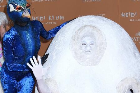 Zwang Heidi Klum ihren Ehemann ins Ei? Tom Kaulitz spricht Klartext Zwang Heidi Klum ihren Ehemann ins Ei? Tom Kaulitz spricht Klartext