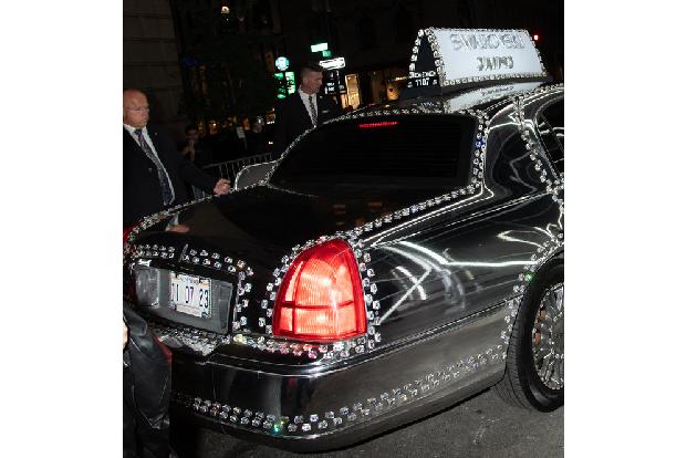 Es wurde nichts dem Zufall überlassen, sogar die Limousinen waren mit Swarovski-Kristallen verziehrt.