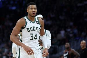NBA: Theis schlägt Antetokounmpo bei erstem Saison-Einsatz