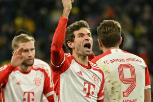 Bayern mit Müller, Pavlovic und Sarr