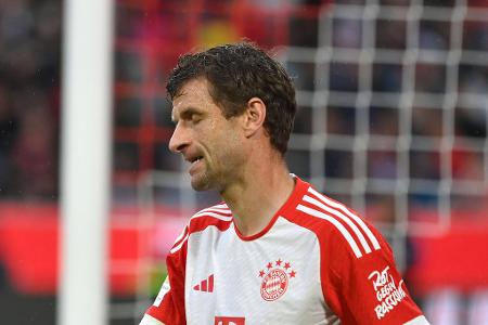 Thomas Müller (bis 61.) - Note: 3,5 - Ähnlich wie Laimer hatte auch Müller seine stärkste Phase in der ersten halben Stunde. Lieferte unter anderem eine gekonnte Vorlage für Sané, die ungenutzt blieb. Blieb einsatzfreudig. Wurde beim Stand von 2:0 vom Platz genommen. Zu früh?