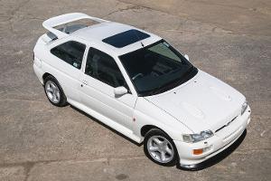 Ford Escort Cosworth RS (1993-1997) Preis, Auktion: Cossie mit Schutzfolie und Riesenflügel