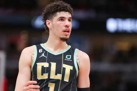 Tattoo als Werbung: NBA verlangt Pflaster Tattoo als Werbung: NBA verlangt Pflaster