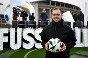 Lahm mit Unterstützung der Politik zufrieden