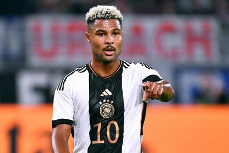 Serge Gnabry (ab 72.) - ohne Bewertung - Suchte in den letzten Minuten die Eins-gegen-eins-Aktionen und belebte so durchaus das Spiel. Schrammte einmal nur Zentimeter am Ausgleich vorbei (86.).