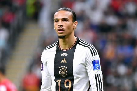 Leroy Sané - Note: 4,0 - Legte auf der rechten Seite furios los und bereite das frühe 1:0 vor. Verlor dann komplett den Faden. Ging beim 1:1 den defensiven Laufweg nicht mit. Wurde mit Ball ebenfalls fahriger.