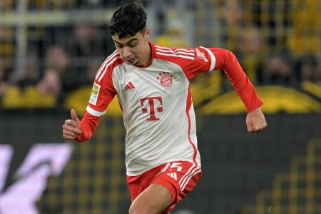 Aleksandar Pavlovic (bis 75.) - Note: 2,5 - Bis auf den einen oder anderen Ballverlust, der aber ohne Folgen blieb, lieferte der 19-Jährige ein tadelloses Match ab. Gewann viele Bälle in der Zentrale, verteilte diese fleißig, hielt dem etwas offensiveren Nebenmann Laimer den Rücken frei: So in etwa dürfte Tuchel sich das vorgestellt haben.