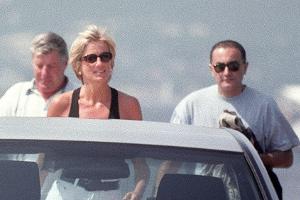 Legendäres Kussfoto von Diana und Dodi: Das ist der berühmte Fotograf