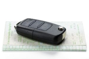 Alltagsfrage: Wo ist der Unterschied zwischen Fahrzeugschein und Fahrzeugbrief?