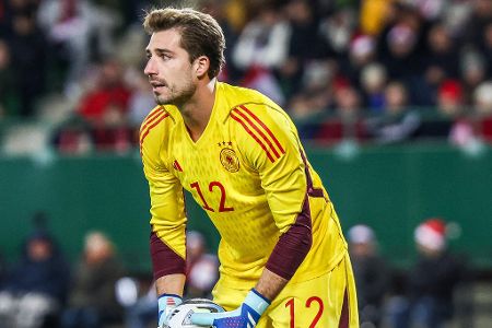 TOR: Kevin Trapp - Note: 3,0 - Wurde von den Vorderleuten wie schon gegen die Türkei schwer im Stich gelassen. Hielt zweimal bärenstark gegen Gregoritsch (16., 64.), konnte bei beiden Gegentoren nichts ausrichten.