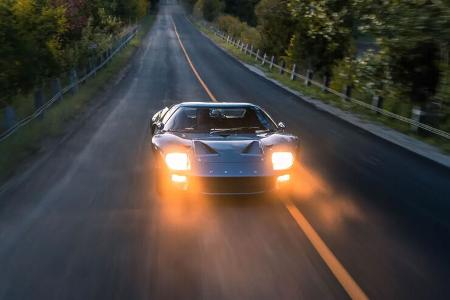 Ford GT 40 Mk I road car (1966)