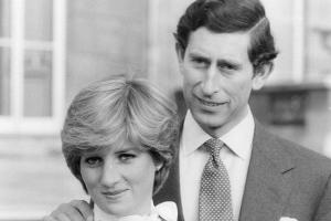 Prinzessin Diana: Verlobungsbluse kommt unter den Hammer