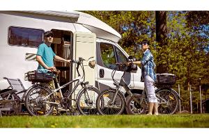 Wie bleiben Sie im Campingurlaub mobil?
