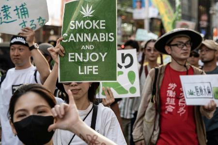 Cannabis-Skandal führt zu Auflösung von Football-Team