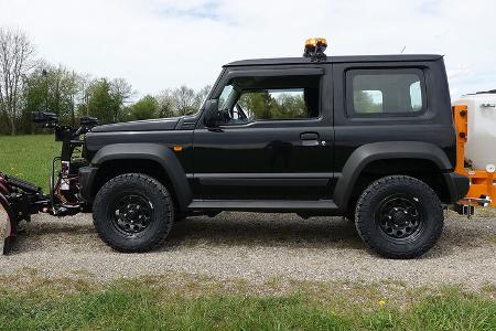 Suzuki Jimny Schneepflug Winterdienst