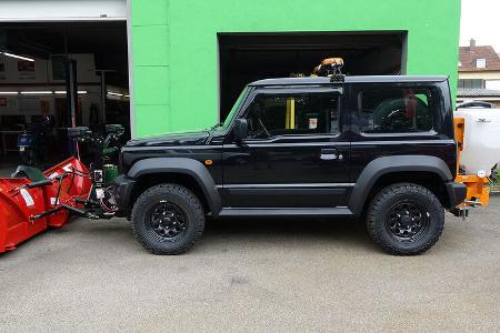 Suzuki Jimny Schneepflug Winterdienst
