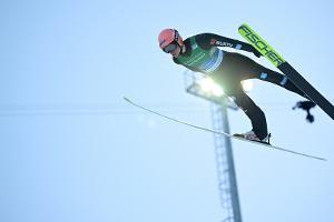 Skispringen: Geiger zur Halbzeit Dritter - Kraft führt