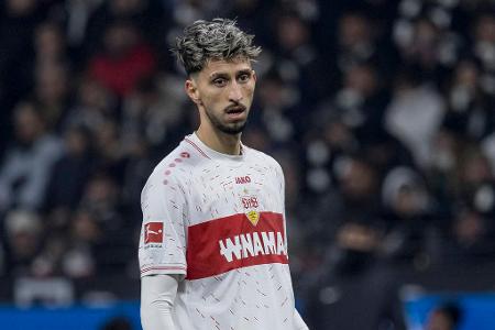 MITTELFELD: Atakan Karazor - Note: 2,5 - Dirigierte das Spiel seiner Mannschaft mit klaren Pässen und Ansagen abseits des Balles. Im letzten Drittel wäre manchmal mehr möglich gewesen. Trotzdem mit der Ruhe im Ballbesitz immens wichtig.