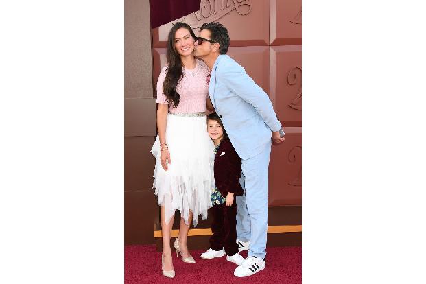 ...während Schauspieler Jon Stamos gleich seine ganze Familie mitbrachte.