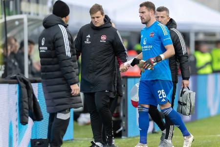 Muskelfaserriss: Nürnberg vorerst ohne Keeper Mathenia Muskelfaserriss: Nürnberg vorerst ohne Keeper Mathenia