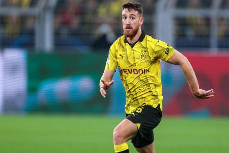 MITTELFELD: Salih Özcan (bis 69.) - Note: 3,5 - Gab sich mannschaftsdienlich im Zentrum und machte selbst fast keine Fehler am Ball. Bei PSG-Kontern fehlte auch ihm aber vielfach der Zugriff. Die Positionsdisziplin passte nicht immer.