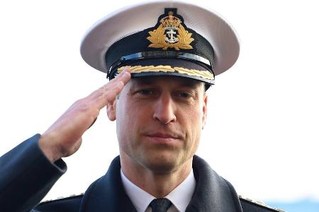 Prinz William denkt bei Navy-Termin an seine verstorbenen Großeltern Prinz William denkt bei Navy-Termin an seine verstorbenen Großeltern
