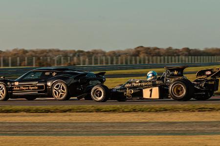 12/2021, Radford Type 62-2 mit Jenson Button auf der Rennstrecke