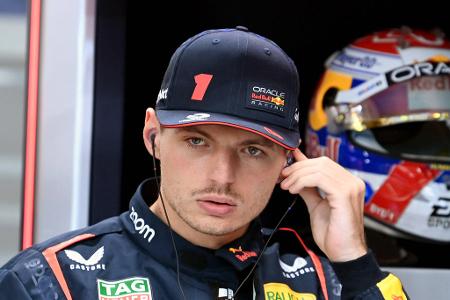 Enten, Echsen und Schweiß - die besten F1-Funksprüche 2023 - Was laut Marcel Reich-Ranicki für die Literatur gilt, gilt auch für die Motorsport-Königsklasse: 'Oberste Aufgabe der Formel 1 ist zu unterhalten.' Und Entertainment boten die Fahrer 2023 nicht nur auf der Strecke, sondern wie gehabt auch im Team Radio. Die besten Funksprüche des Jahres zum Durchklicken: Enten, Echsen und Schweiß - die besten F1-Funksprüche 2023 - Was laut Marcel Reich-Ranicki für die Literatur gilt, gilt auch für die Motorsport-Königsklasse: 'Oberste Aufgabe der Formel 1 ist zu unterhalten.' Und Entertainment boten die Fahrer 2023 nicht nur auf der Strecke, sondern wie gehabt auch im Team Radio. Die besten Funksprüche des Jahres zum Durchklicken: