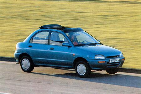 Mazda 121, Seitenansicht