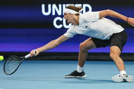 Kerber verliert - Deutschland muss weiter kämpfen Kerber verliert - Deutschland muss weiter kämpfen