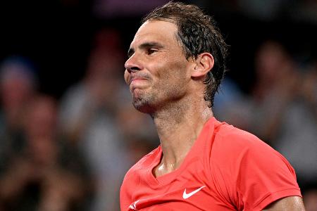 Zu lange Toilettenpause: Verwarnter Nadal sorgt für Lacher Zu lange Toilettenpause: Verwarnter Nadal sorgt für Lacher