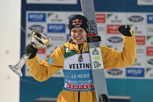 Schmitt traut Wellinger weiter den Tourneesieg zu