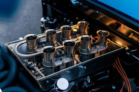 Ford GT 40 Mk I road car (1966)